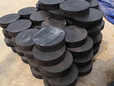 昌宁县板式橡胶支座由若干层橡胶片与薄钢板经加压硫化